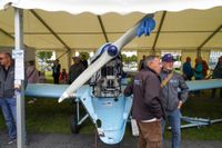 Auf dem Flugfeld wurde mit einem abwechslungsreichen Programm gefeiert.