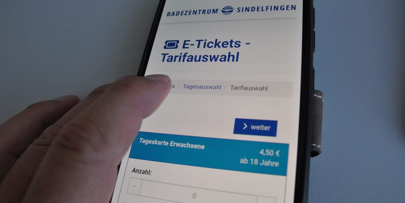 Ab sofort: Freibad-Ticket direkt aufs Handy.Bild: Klemm