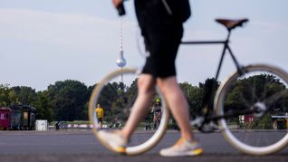Auch auf dem Fahrrad ist Alkohol gefährlich. (Symbolbild)