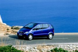 Mercedes-Benz A 160 der Baureihe 168, Fahraufnahme aus dem Jahr 1997.