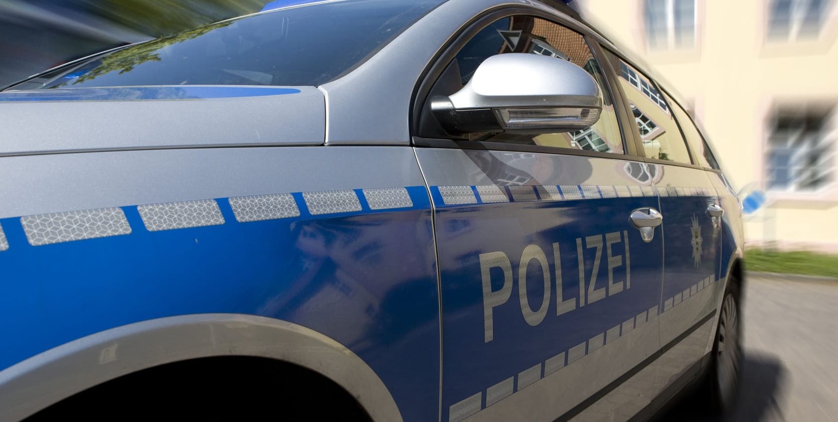 Die Polizei bittet Zeugen um Hinweise.