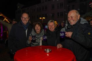 Atmosphäre und Trubel bei der Eröffnung der Sindelfinger Eisbahn.