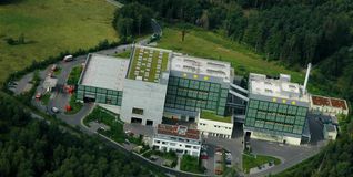 Das Restmüllheizkraftwerk (RMHKW) im Böblinger Wald aus der Luft gesehen.