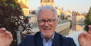 Der abgewählte Bürgermeister Bruno Piriou in seinem letzten Facebook-Video am Sonntag. Die Wahlbeteiligung steigt in der Stichwahl auf über 50 Prozent, ein in Corbeil-Essonnes schon lange nicht mehr erreichter Wert.