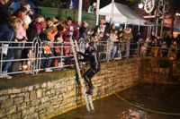 Halligalli und gute Laune: So war der Fasnetsauftakt in Aidlingen mit der neuen Bürgermeisterin Helena Österle.