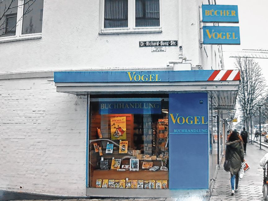Von 1954 bis 2013 befand sich die Buchhandlung in der Bahnhofstraße11.