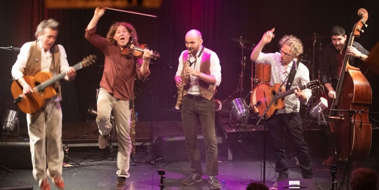Das Absinto Orkestra.