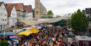 Der Marktplatz ist einer der zentralen Punkte auf dem Stadtfest.