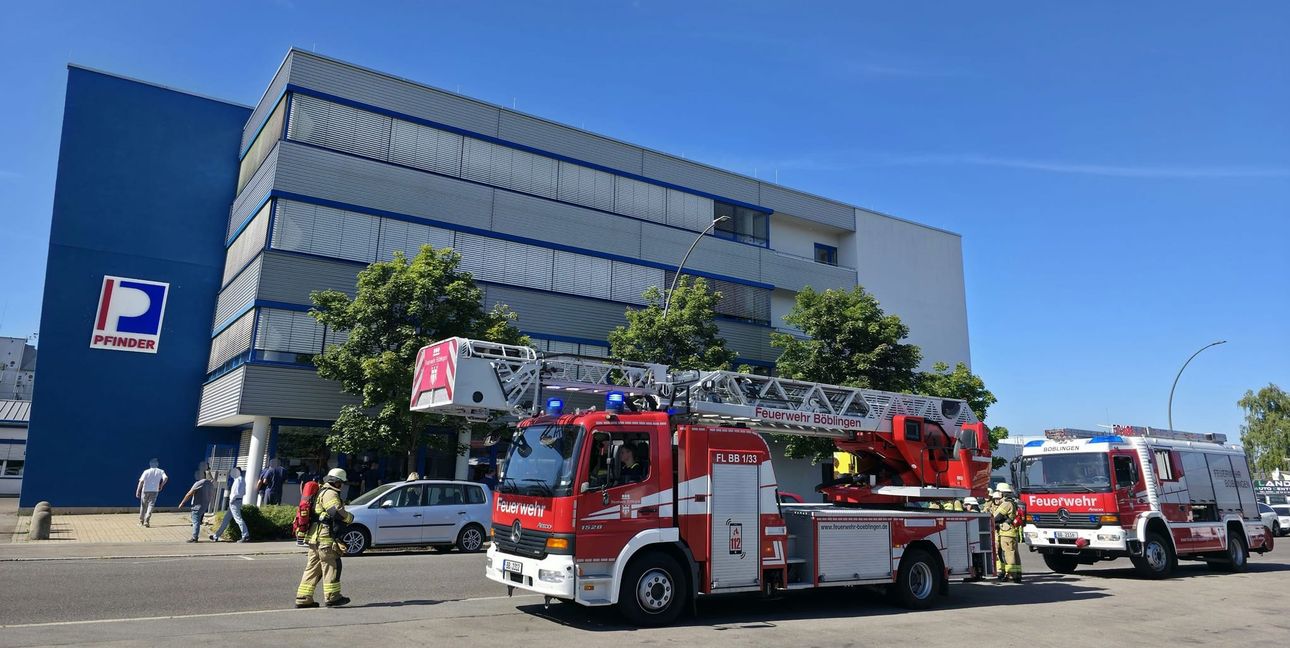 Bei der Firma Pfinder kam es zum Einsatz für die Feuerwehr.