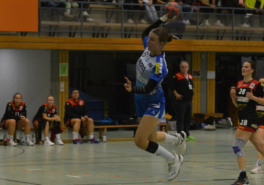 Svenja Hille und die HSG Böblingen/Sindelfingen hatten beim 30:18-Auswärtssieg in Weilstetten leichtes Spiel.