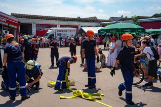 Hitze, Neugierige und Schauübungen beim Tag der offenen Tür der Magstadter Feuerwehr.