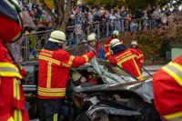 Die Feuerwehr Holzgerlingen und das DRK proben den Ernstfall.