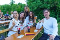 Deutschland-Fans feiern den Sieg gegen die Elfenbeinküste im Böblinger Bootshaus