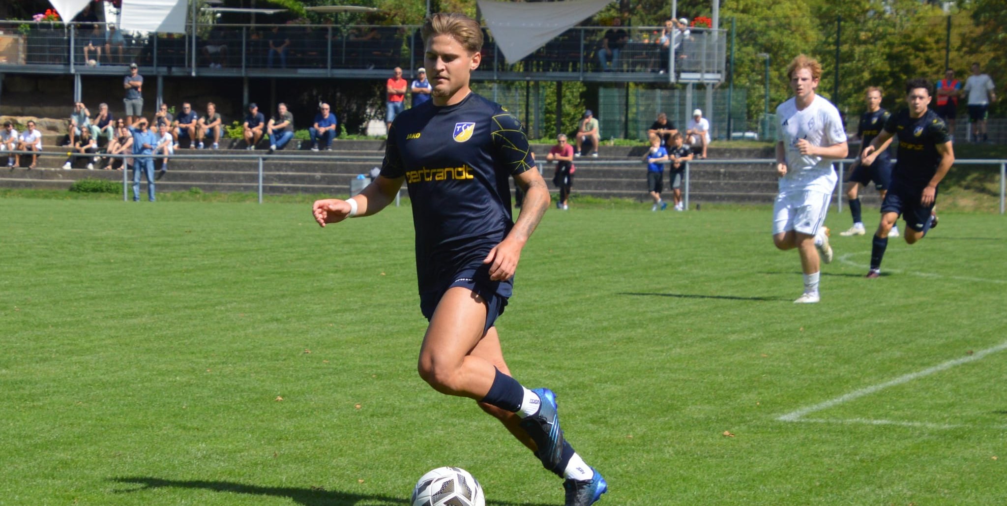 Ehningens Mittelfeldmotor Philipp Seemann droht für das Kellerduell beim VfB Friedrichshafen auszufallen.
