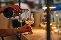 Gute Tropfen und ebensolche Stimmung beim Sindelfinger Weinspaziergang.