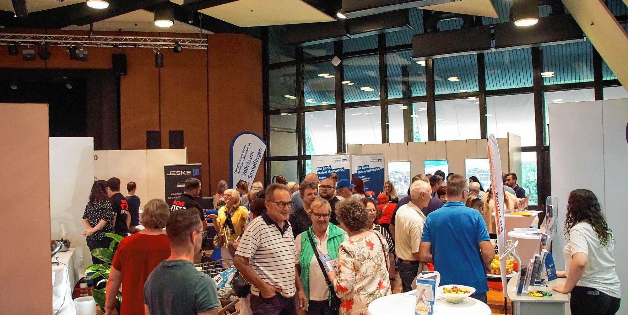 30 Stände zum Staunen, Informieren, Mitmachen und Probieren: Die Leistungsschau zeigt am Sonntag im Bürgerhaus, was Maichinger Unternehmen zu bieten haben.