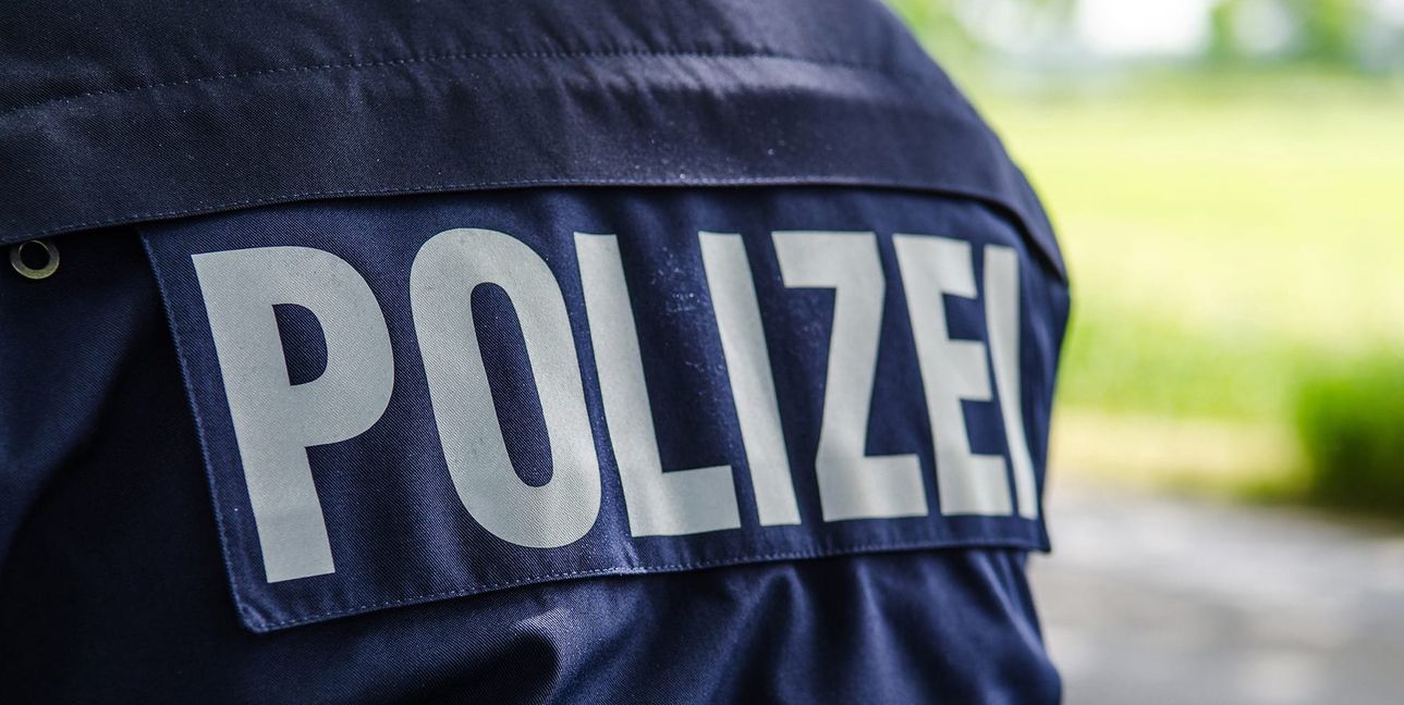 Die Polizei sucht Zeugen.