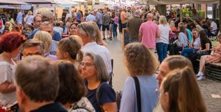Das erste Sindelfinger Sommerweinfest war gut besucht.
