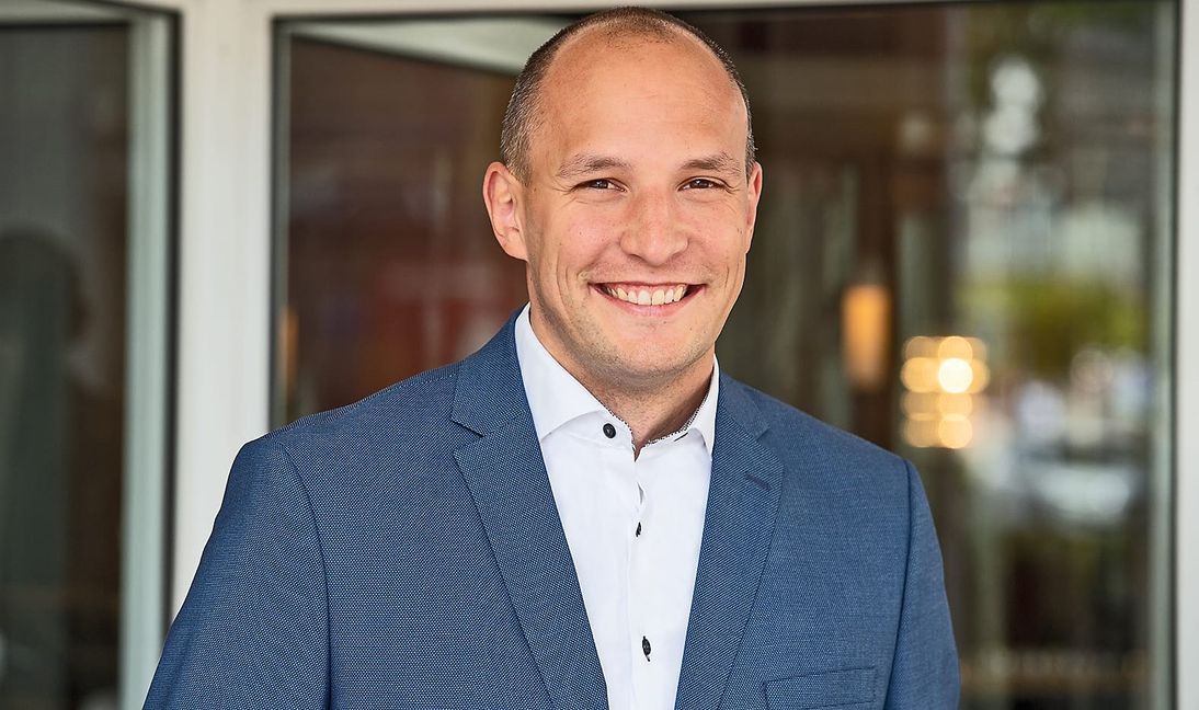 Peter Kramer
, Dehoga-Kreisvorsitzender und Inhaber des Sindelfinger Erikson Hotels.