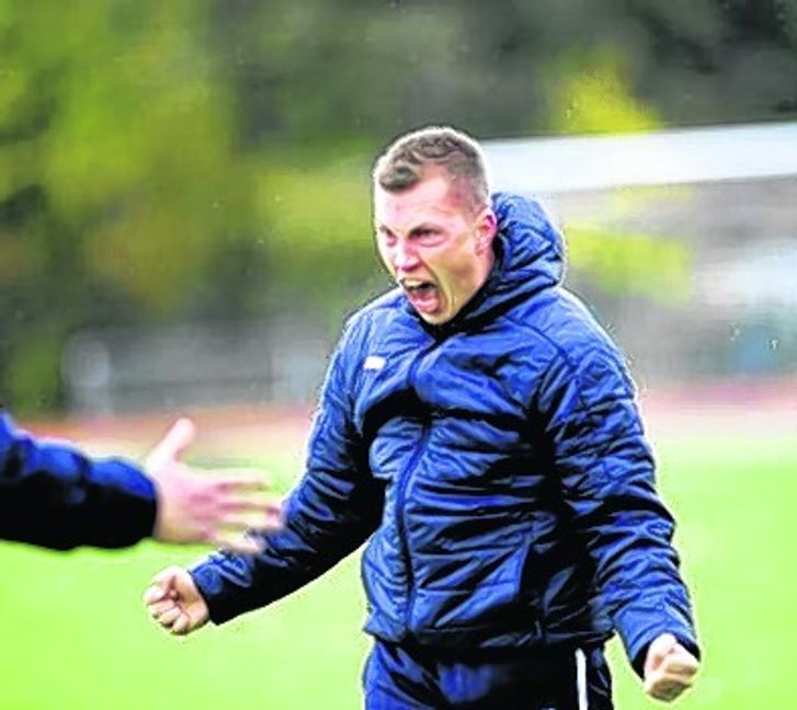 SVB-Trainer Thomas Siegmund hat Grund zum Jubeln. Bild: Photo 5/A