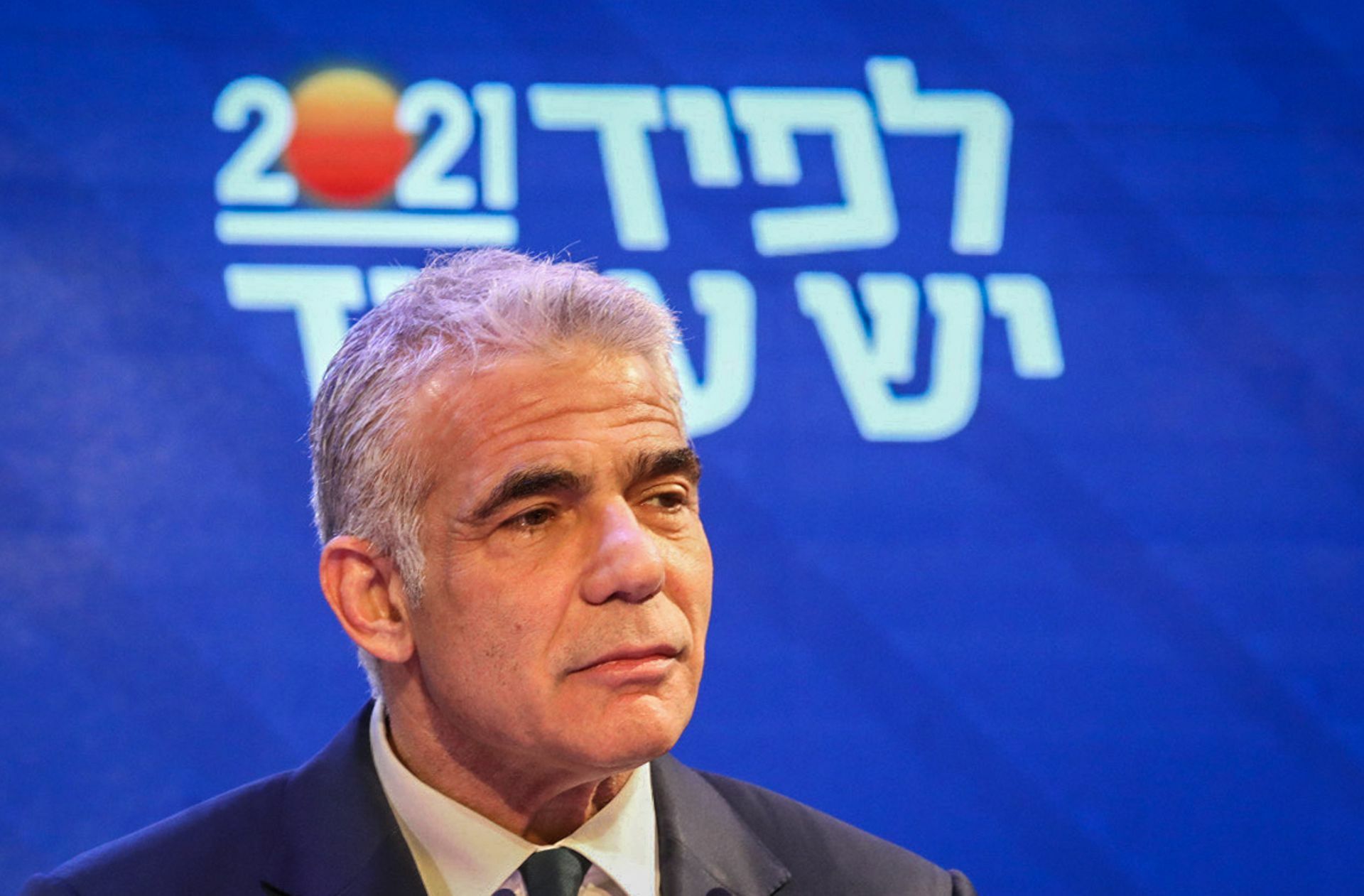 Oppositionsführer Yair Lapid ist es gelungen, Nationalisten, Linke und arabische Islamisten auf ein Bündnis einzuschwören. Foto: dpa/Ilia Yefimovich
