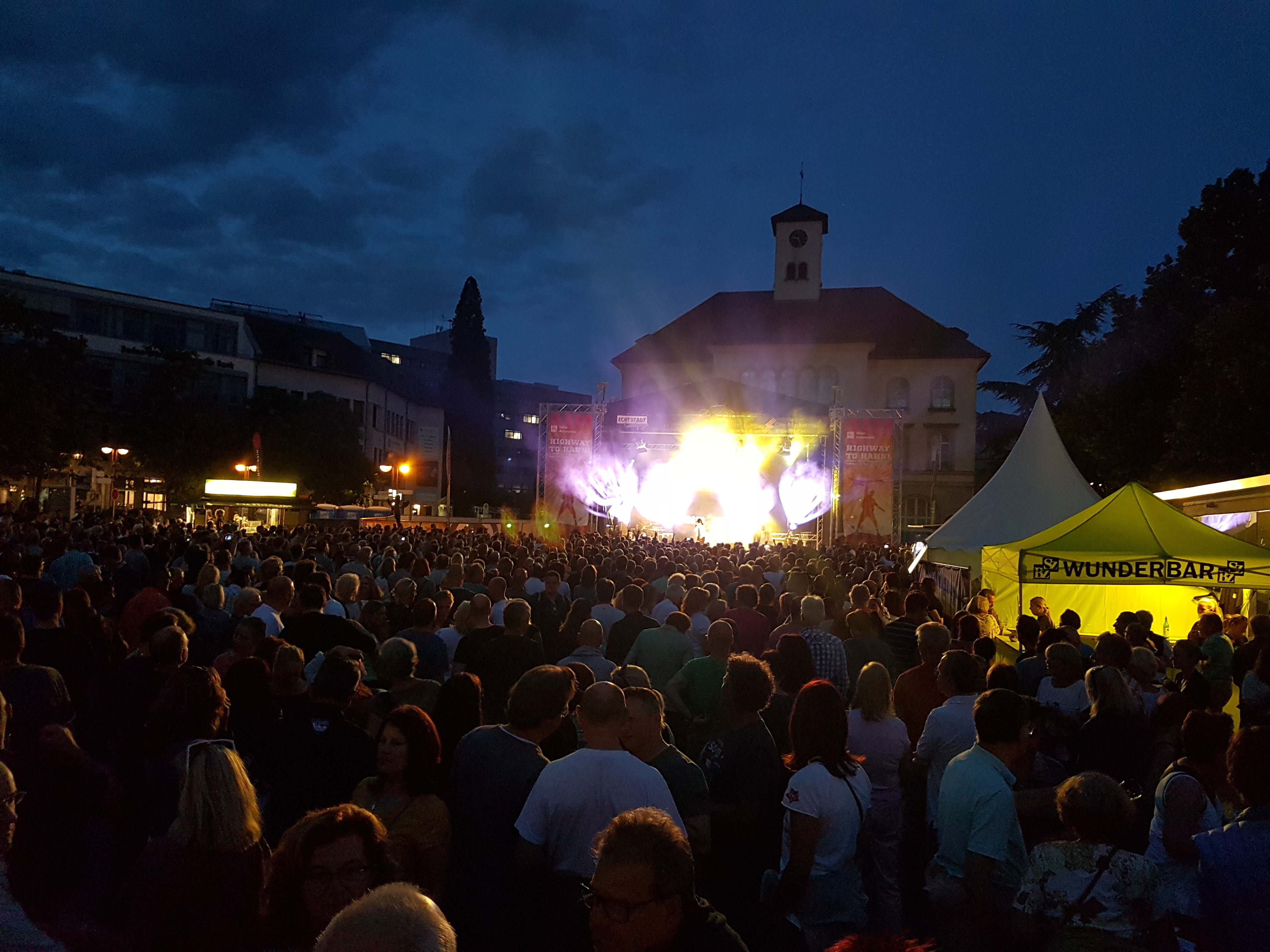 So sieht aus aus, wenn der Sindelfinger Marktplatz rockt.Bild: Archiv