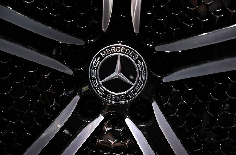 Mercedes will enger mit Chipherstellern zusammenarbeiten.
 Foto: AFP/Christof Stache