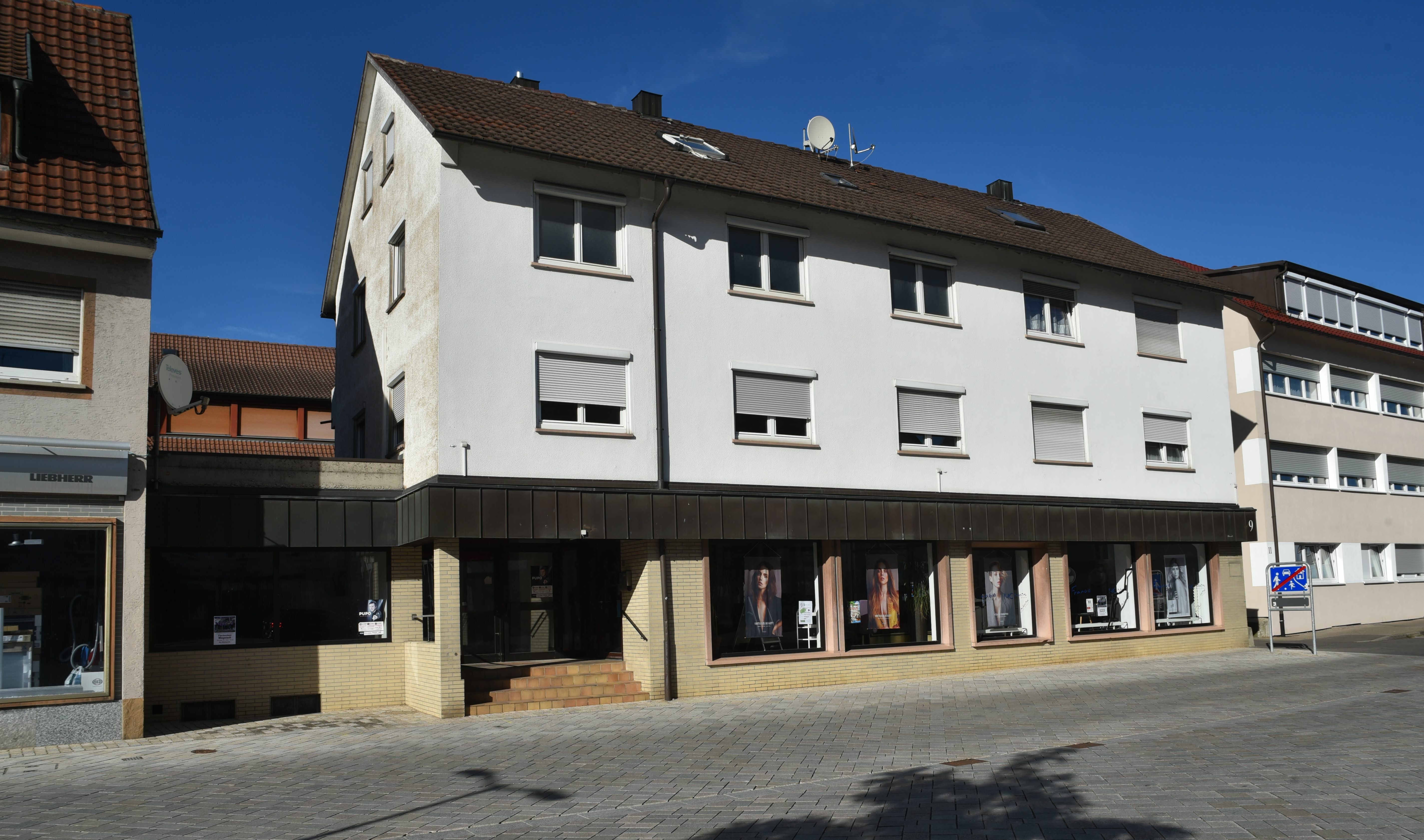 Die Gemeinde Magstadt würde die Ortsbücherei gerne in das Gebäude Alte Stuttgarter Straße 9 verlegen.   Bild: Reichert