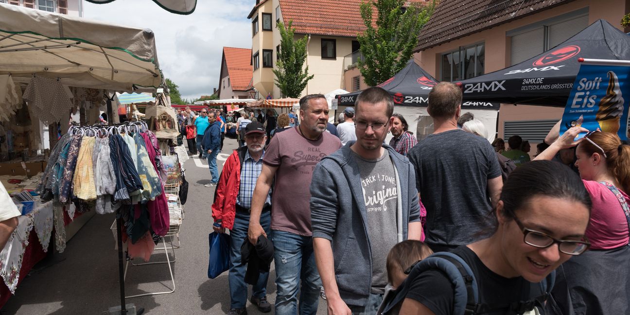 Der Ehninger Pfingstmarkt an Pfingstmontag gehört zu den großen Attraktionen im ganzen Landkreis Böblingen.   BIld: Nüßle/A