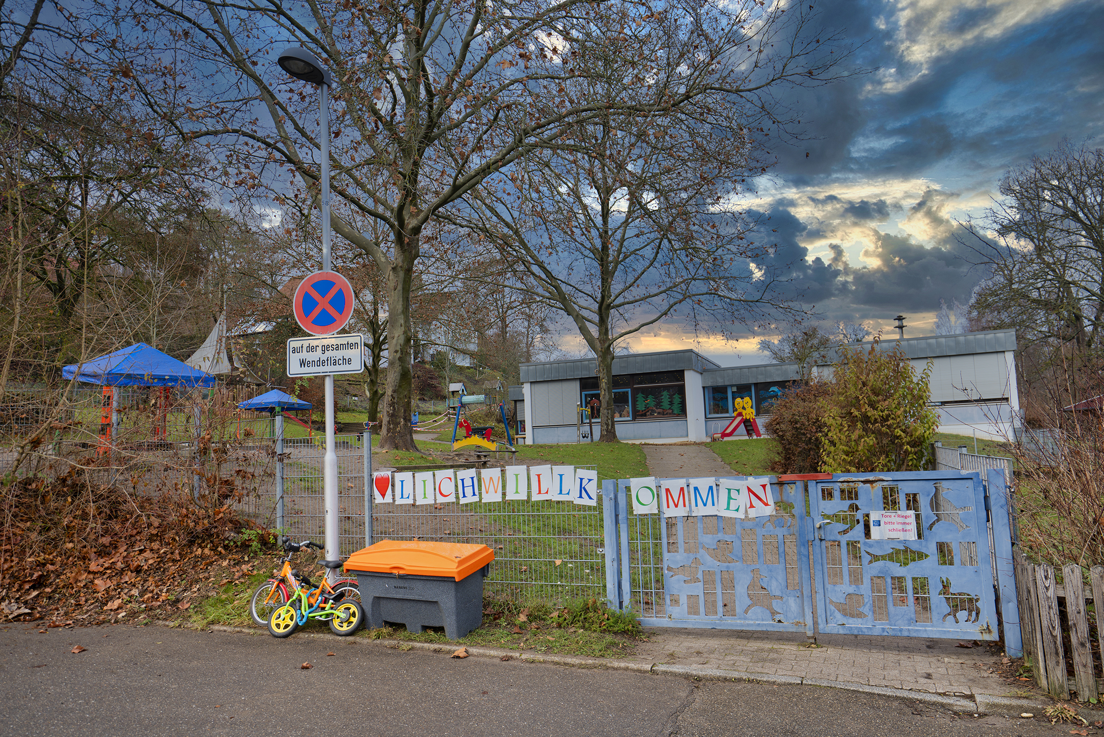 Der Kindergarten am Dätzinger Schloss wird saniert. Der Gemeinderat entschied sich gegen einen Neubau.