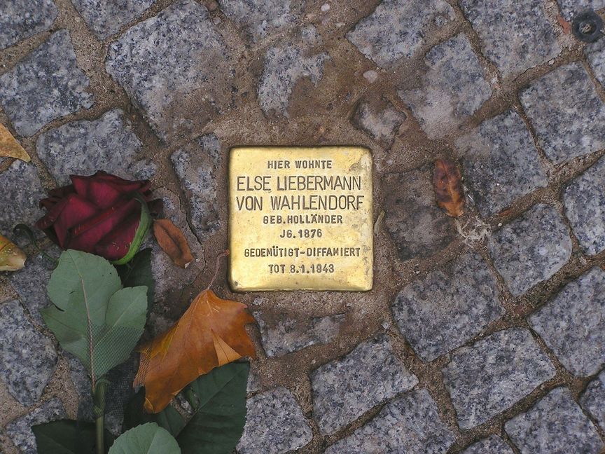 Beispiel eines Stolpersteins in Berlin. Bild: Mauruszat/z