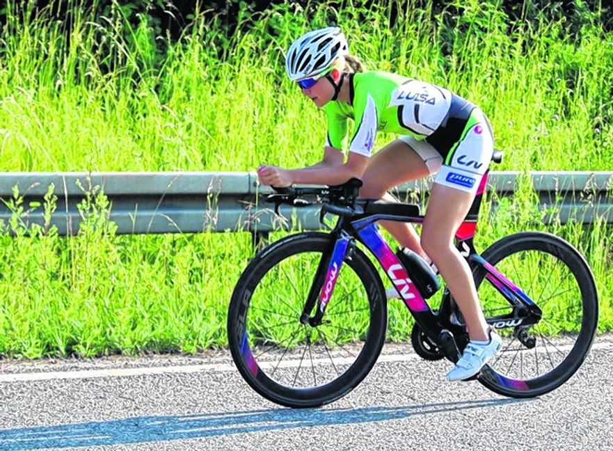 Luisa Moroff auf dem Rad. Bilder: z