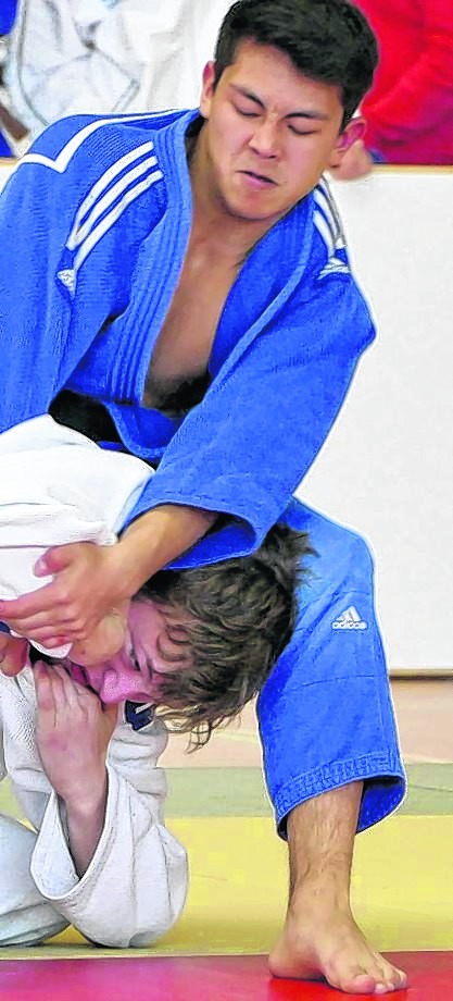 War diesmal nicht obenauf: VfL-Halbleichtgewichtler Nikita Pak (oben). Bild: Vilz