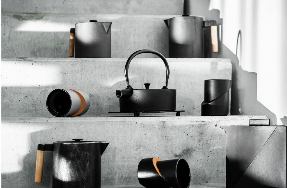 Halten lange warm: Teekannen aus Gusseisen von Smaajette, der Hersteller ist auf der Blickfang Designmesse in Stuttgart vertreten bis zum 10. Oktober.