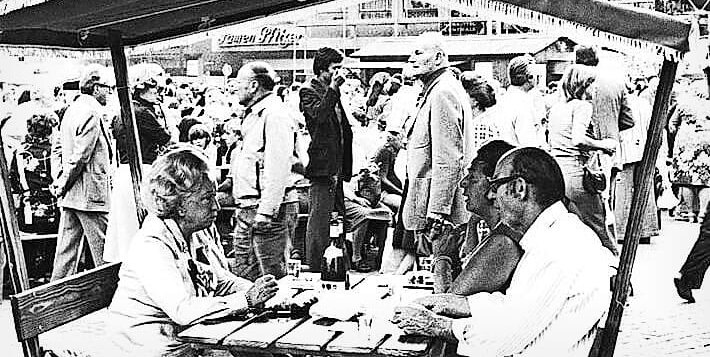 1976 gab es noch keine Lauben.