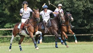 , Auch das Dreier-Team des gastgebenden El Sur Polo Equipo tritt Samstag und Sonntag beim Schönaicher Polo Cup an. Bild: Häusler