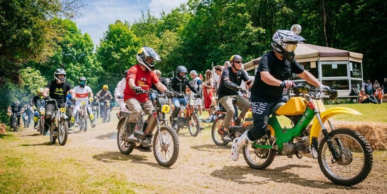 Ein großer Spaß: das Stuttgarter Mofarennen.
 Bild: z