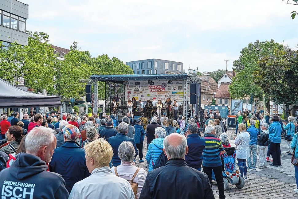 Kulturfestival mit Fonky Fonky auf der Marktplatz-Bühne.