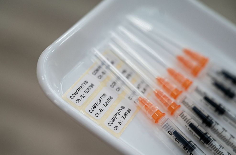 Eine Sonderlieferung von Biontech/Pfizer behebt den Tübinger Engpass. Foto: dpa/Marijan Murat