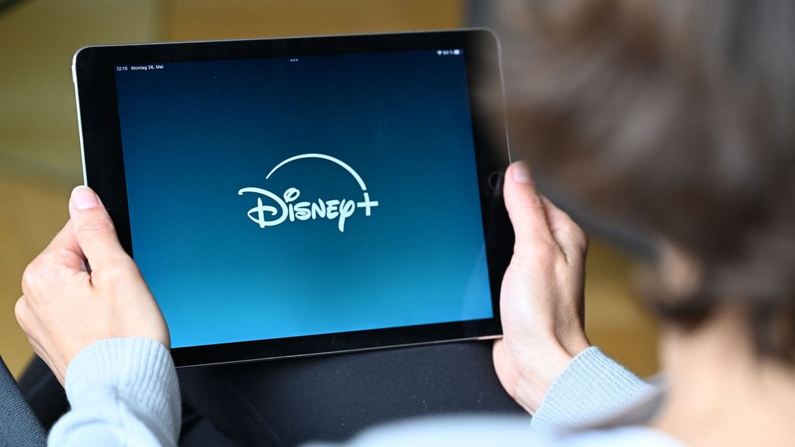Menschen in Deutschland verbringen viel Zeit mit Streaming (Symbolbild).