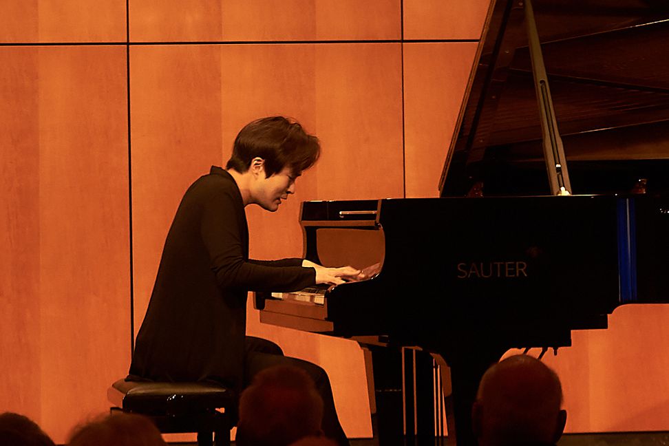 Das Programm, mit dem Dasol Kim beim 3. Abend des internationalen Pianistenfestivals aufspielte, fügte sich nicht nur nahtlos ins diesjährige Motto, es entfaltete auch erhebliche Sogwirkung.    Bild: Heiden