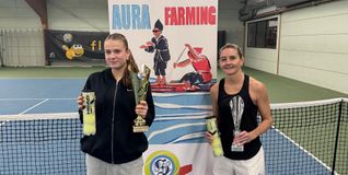 Mariella Thamm (Heidelberg/links) und Steffi Bachofer vom TC Bernhausen.