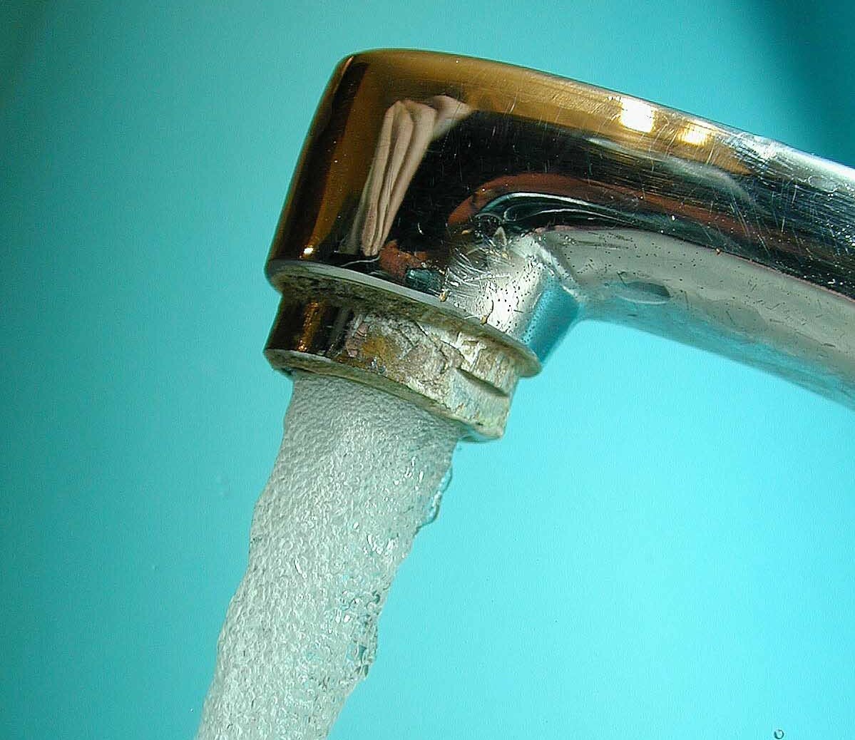 Trinkwasser in Herrenberg: Erst abkochen. Bild: Stampe/A