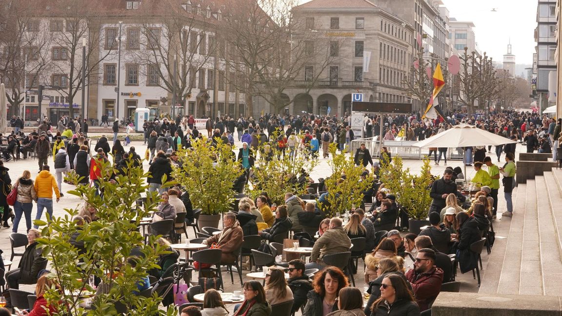 Temperaturen im zweistelligen Bereich erwartet der Deutsche Wetterdienst noch in dieser Woche. (Archivbild)