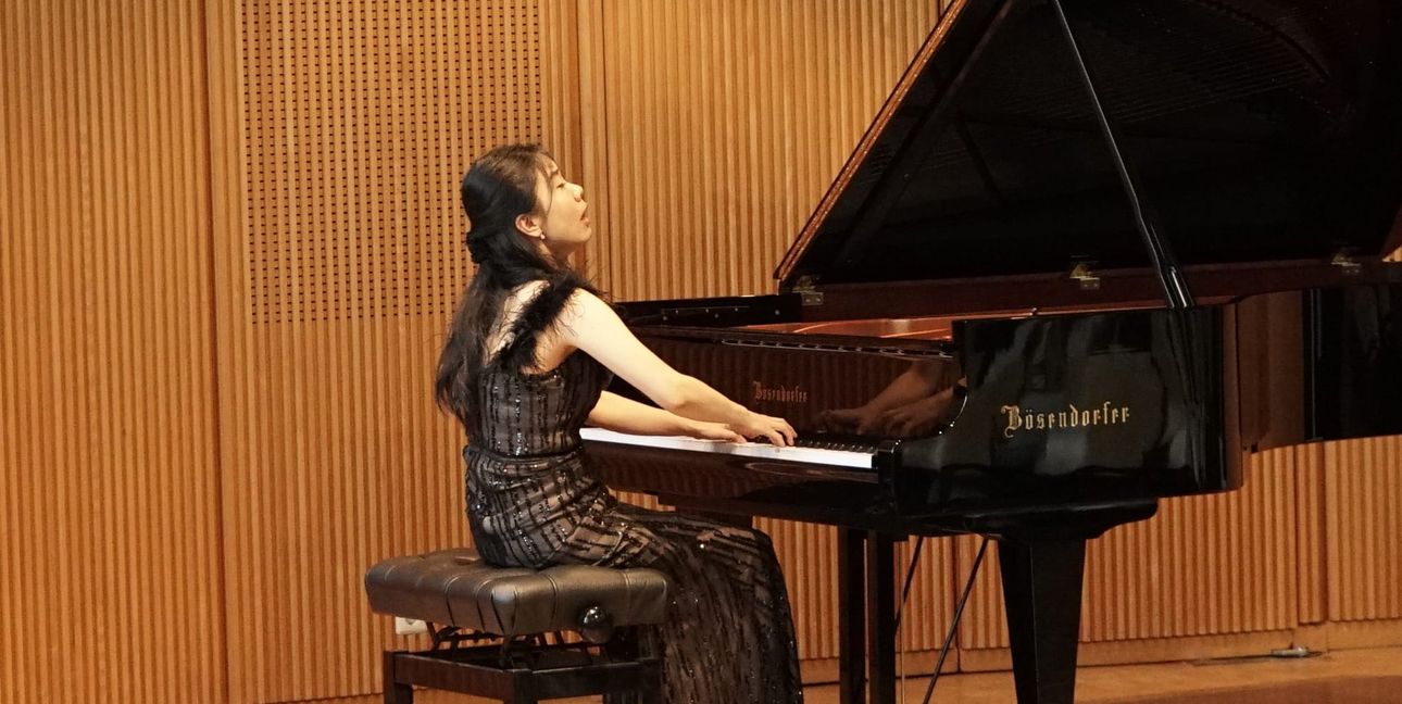 Albertina Eunju Song weihte den neuen SMTT-Konzertflügel ein.