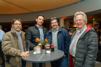 Gute Laune, nette Leute: So war die Christmas After Work Party im Mercedes-Benz Kundencenter in Sindelfingen.