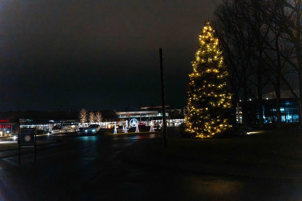 Gute Laune, nette Leute: So war die Christmas After Work Party im Mercedes-Benz Kundencenter in Sindelfingen.