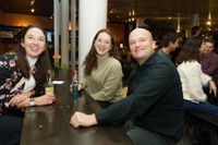 Gute Laune, nette Leute: So war die Christmas After Work Party im Mercedes-Benz Kundencenter in Sindelfingen.