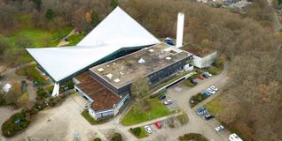 Das Sindelfinger Badezentrum aus der Vogelperspektive.