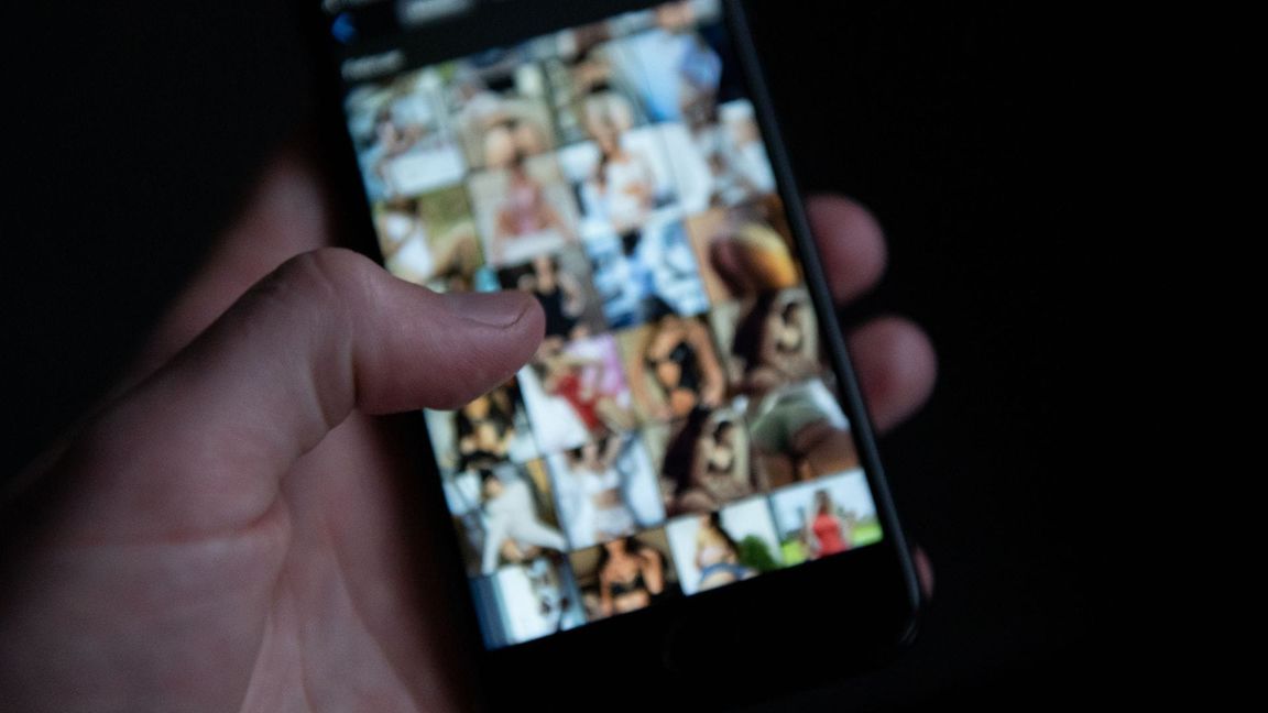 Pornografische Bilder sind längst nicht immer echt - oft werden Frauen ohne ihr Wissen mit Hilfe von KI zu Darstellerinnen gemacht. (Symbolbild)